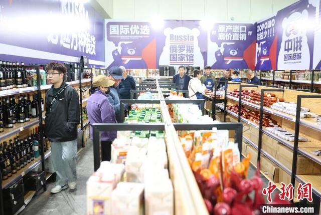 俄回应中国多地出现俄罗斯食品商店，深化友谊与合作的新篇章