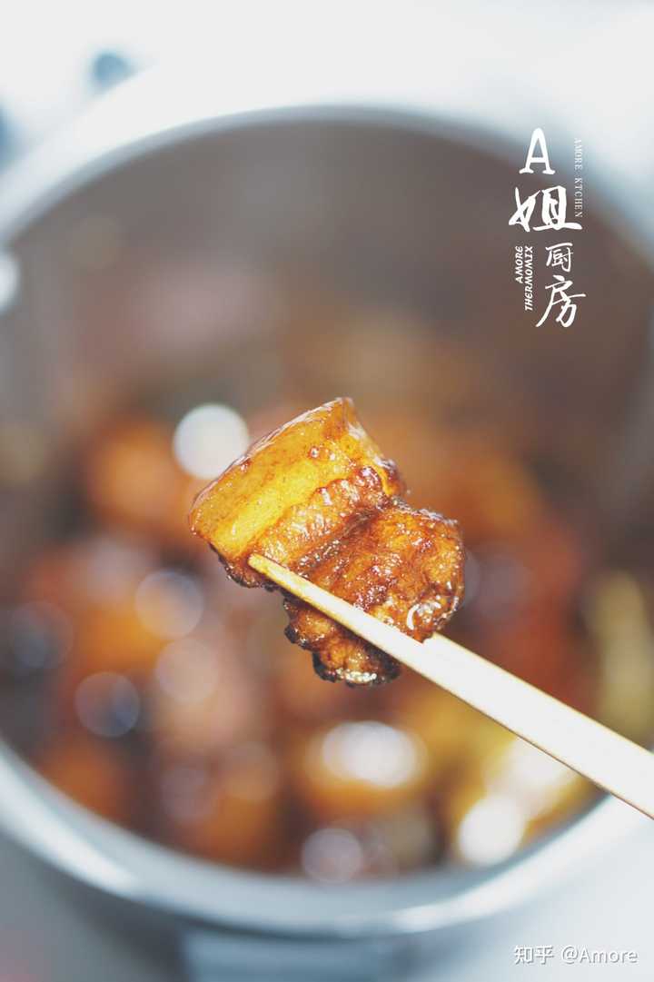 红烧肉里加什么配菜