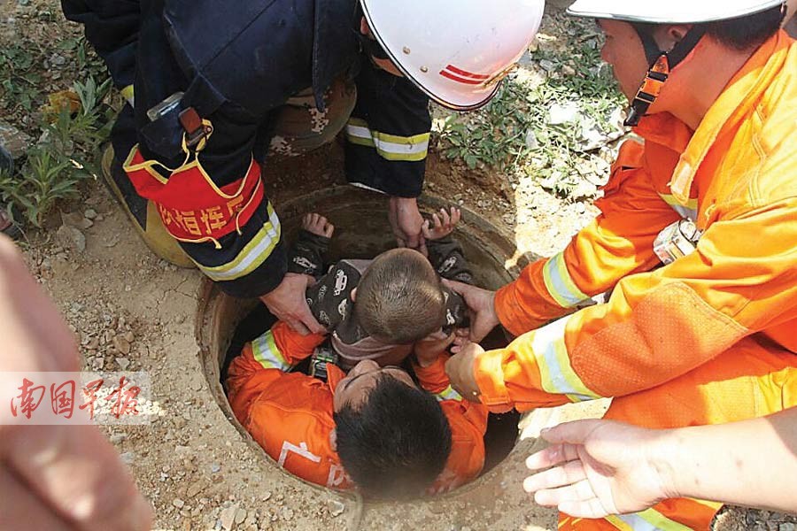 男婴栽进洗脚桶溺水，警惕家庭安全隐患