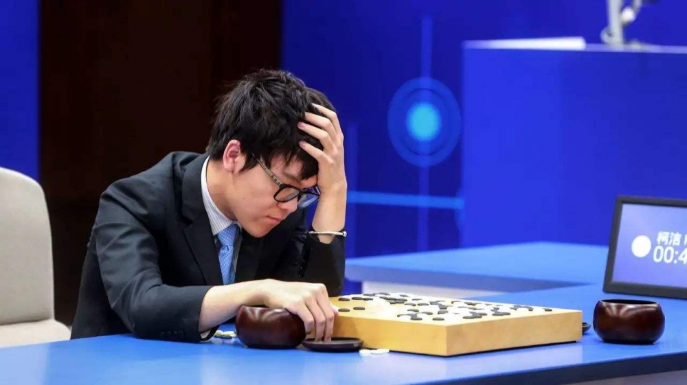 加上了「世界围棋九冠王」七个字