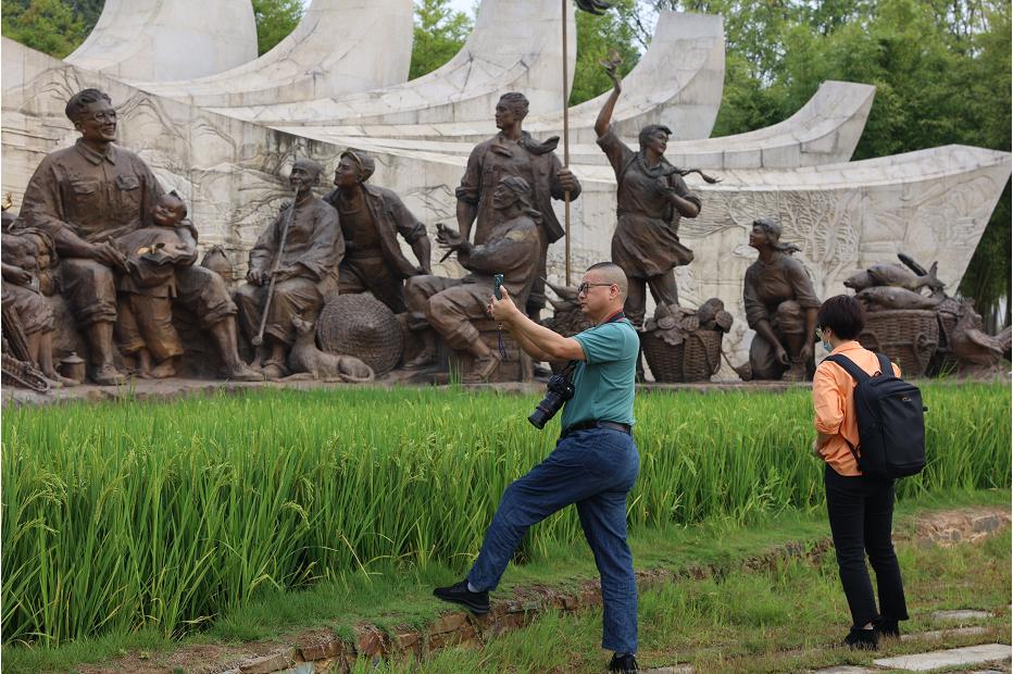 春节文旅消费活力迸发