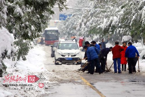 石家庄大雪突发！全城陷入‘白色危机’，背后的真相令人震惊！